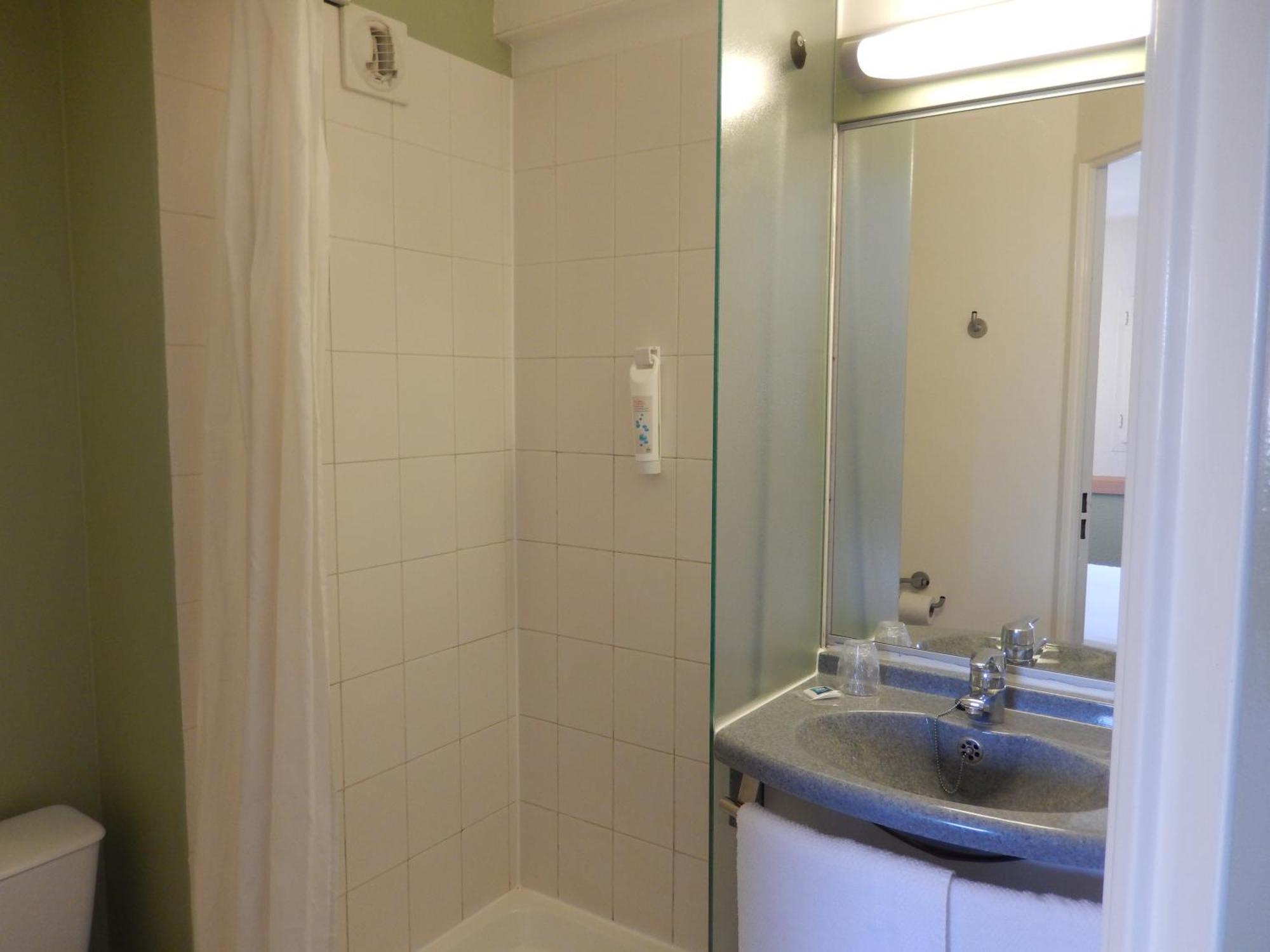 Ibis Budget Pau Est Zewnętrze zdjęcie