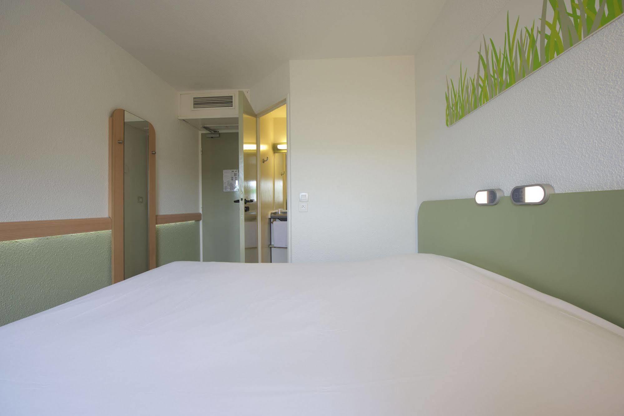 Ibis Budget Pau Est Zewnętrze zdjęcie